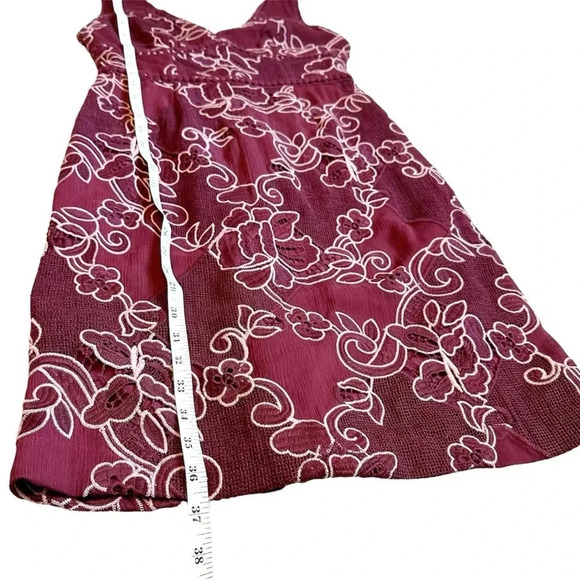 Anthropologie Moulinette Soeurs Ariana Lace Embroidered Sheath Dress Burgundy 0 - Picture 9 of 13